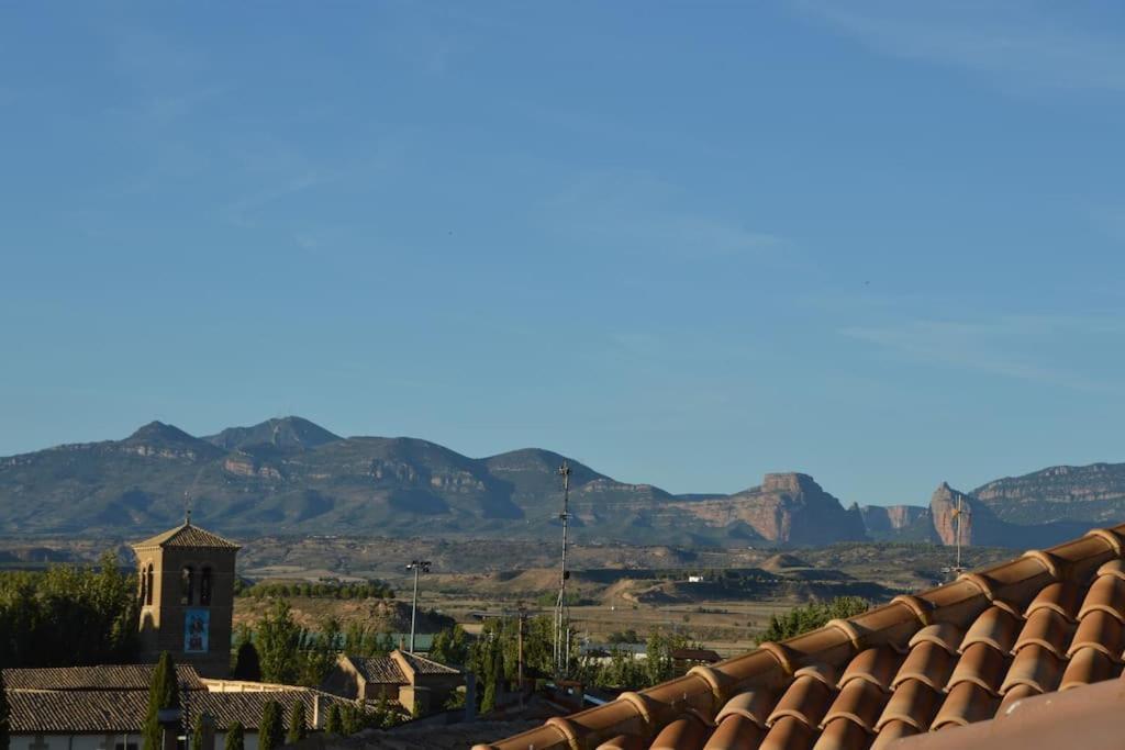 Atico Con Terrazas, Garaje Y Ascensor En El Casco Antiguo Appartement Huesca Buitenkant foto